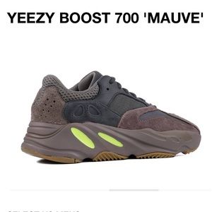 Yeezy Boost 700 ‘Mauve’